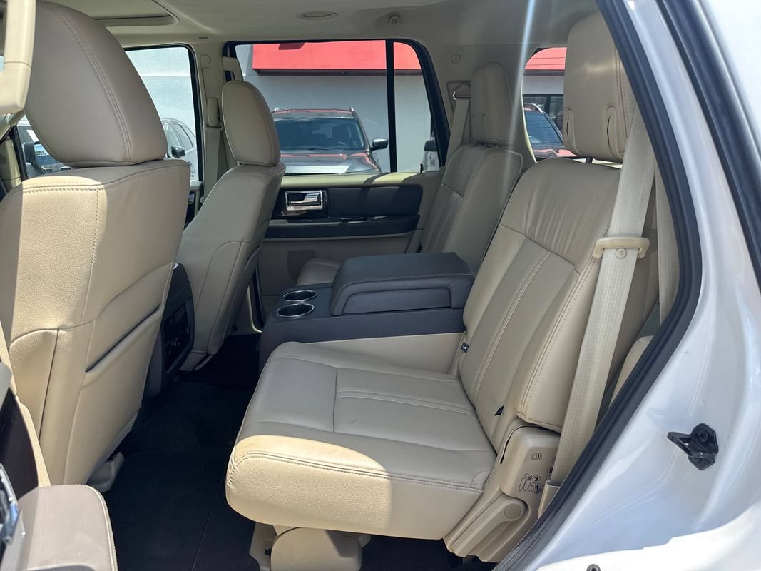 Used 2017 Lincoln Navigator Reserve AWD/4WD image 15