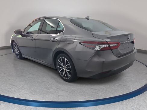 Used 2023 Toyota Camry XLE w/ Navigation Package FWD image 7