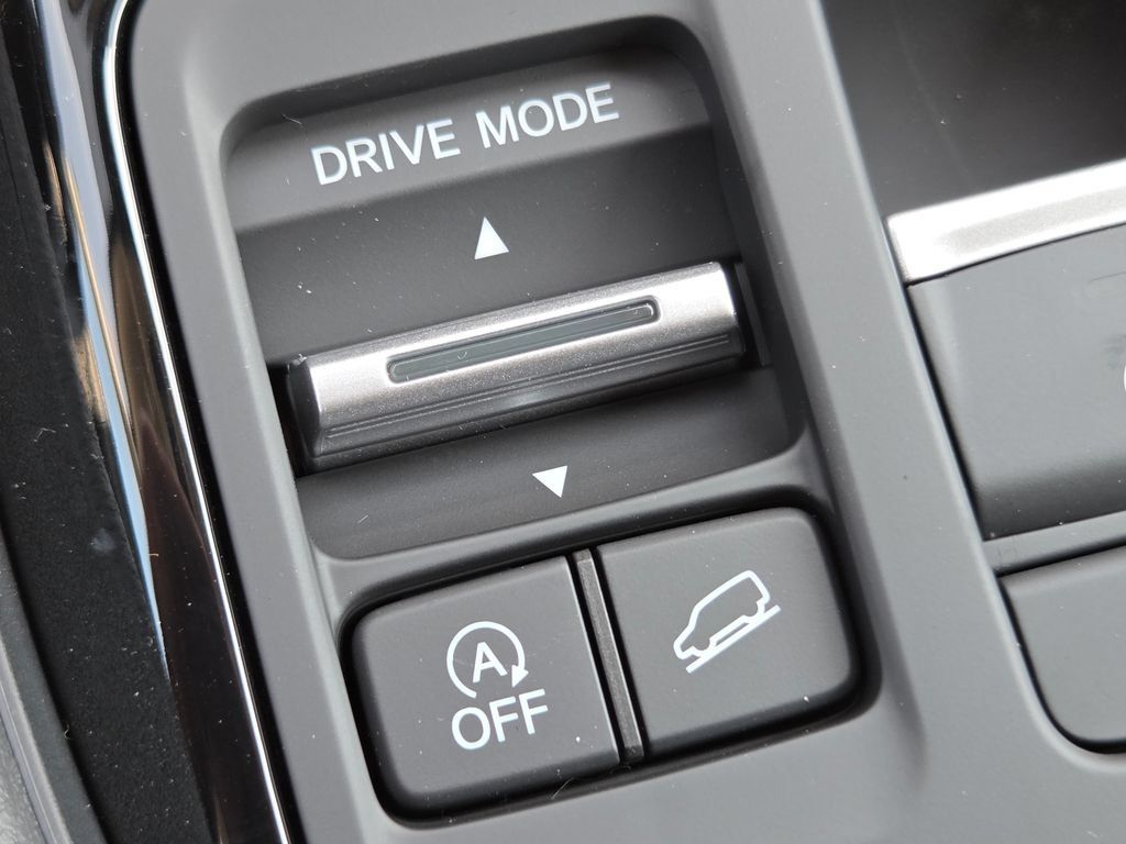 New 2026 Honda Pilot Touring image 9