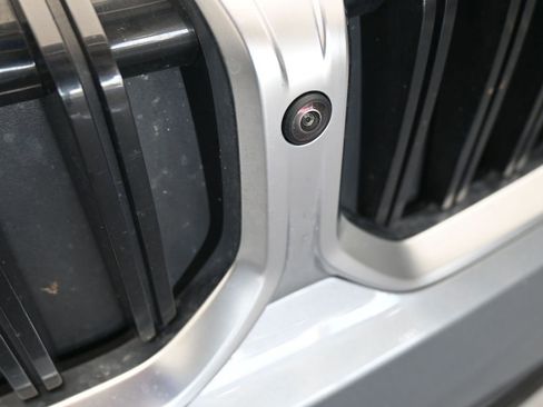 Used 2025 BMW 330i Sedan image 48