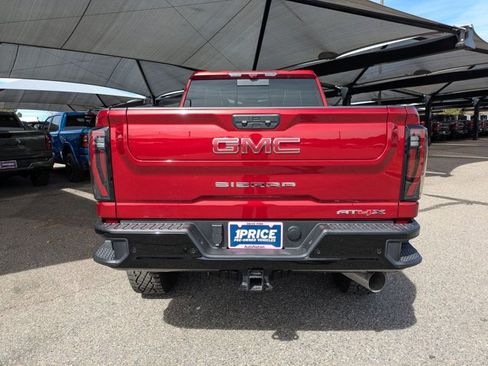 Used 2026 GMC Sierra 2500 AT4X image 6