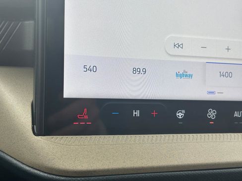 New 2026 Ford Maverick Lariat AWD/4WD image 23