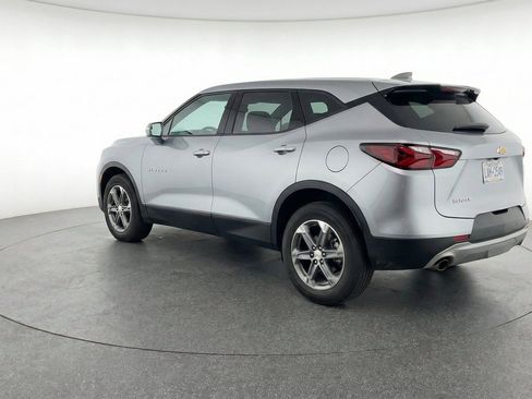 Used 2025 Chevrolet Blazer LT FWD image 6