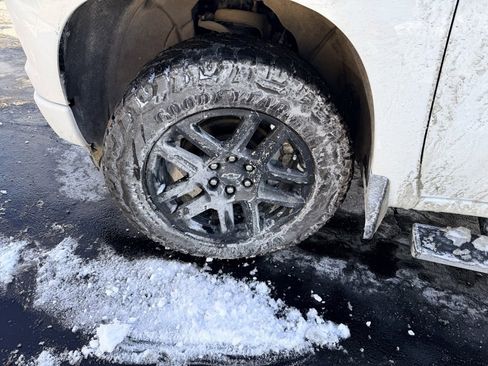 Used 2023 Chevrolet Silverado 1500 RST w/ True North Edition Plus image 2