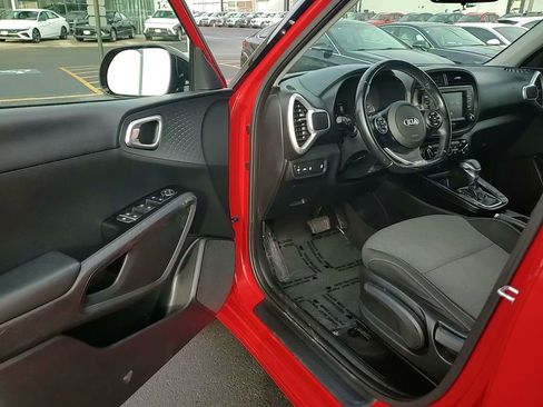 Used 2020 Kia Soul GT-Line image 11