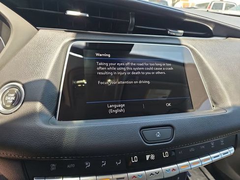 Used 2023 Cadillac XT4 Luxury w/ Cold Weather Package FWD image 13
