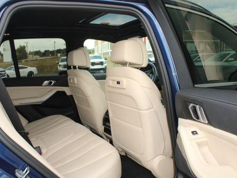 Used 2021 BMW X5 xDrive40i w/ Luxury Seating Package 2 image 12