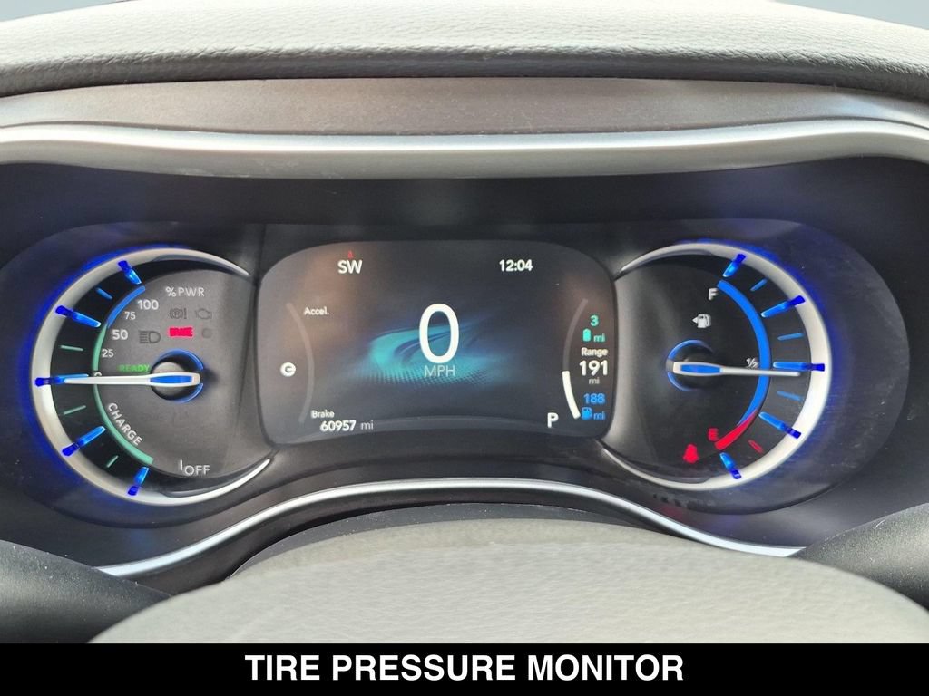 Used 2024 Chrysler Pacifica Limited FWD image 19