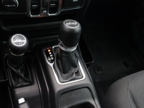 Used 2020 Jeep Wrangler Unlimited Sport S image 26