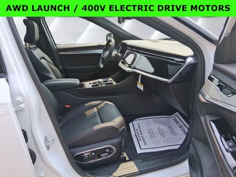 New 2025 Jeep Wagoneer S Launch Edition image 16