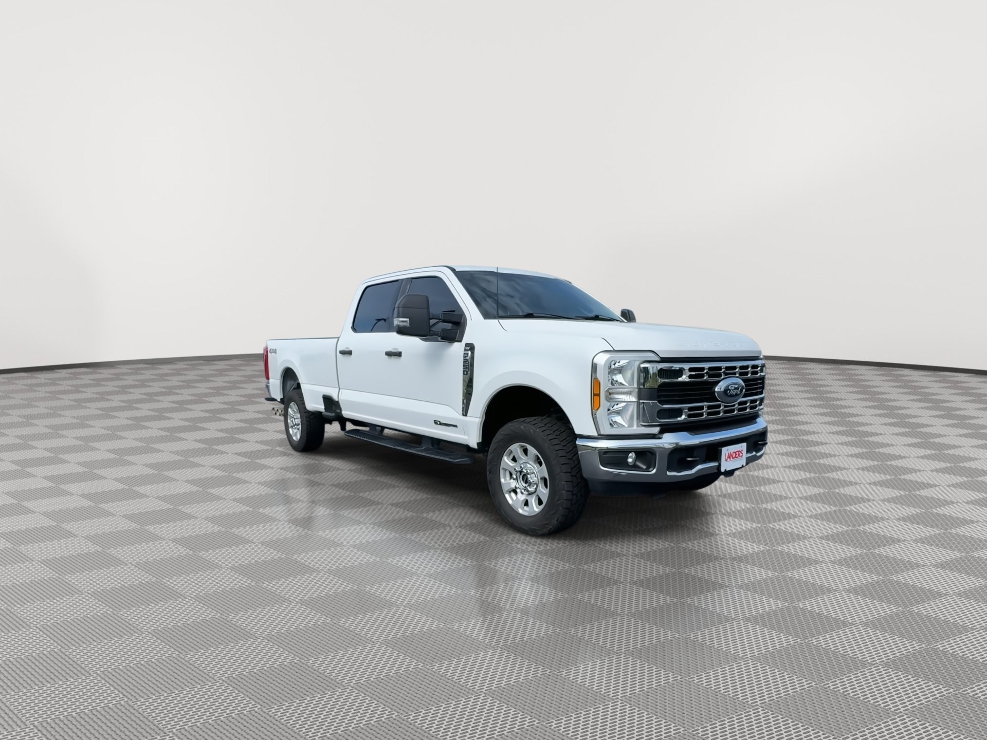 Used 2024 Ford F250 XLT AWD/4WD image 2