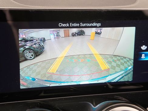 Certified 2023 Mercedes-Benz GLB 250 4MATIC image 24