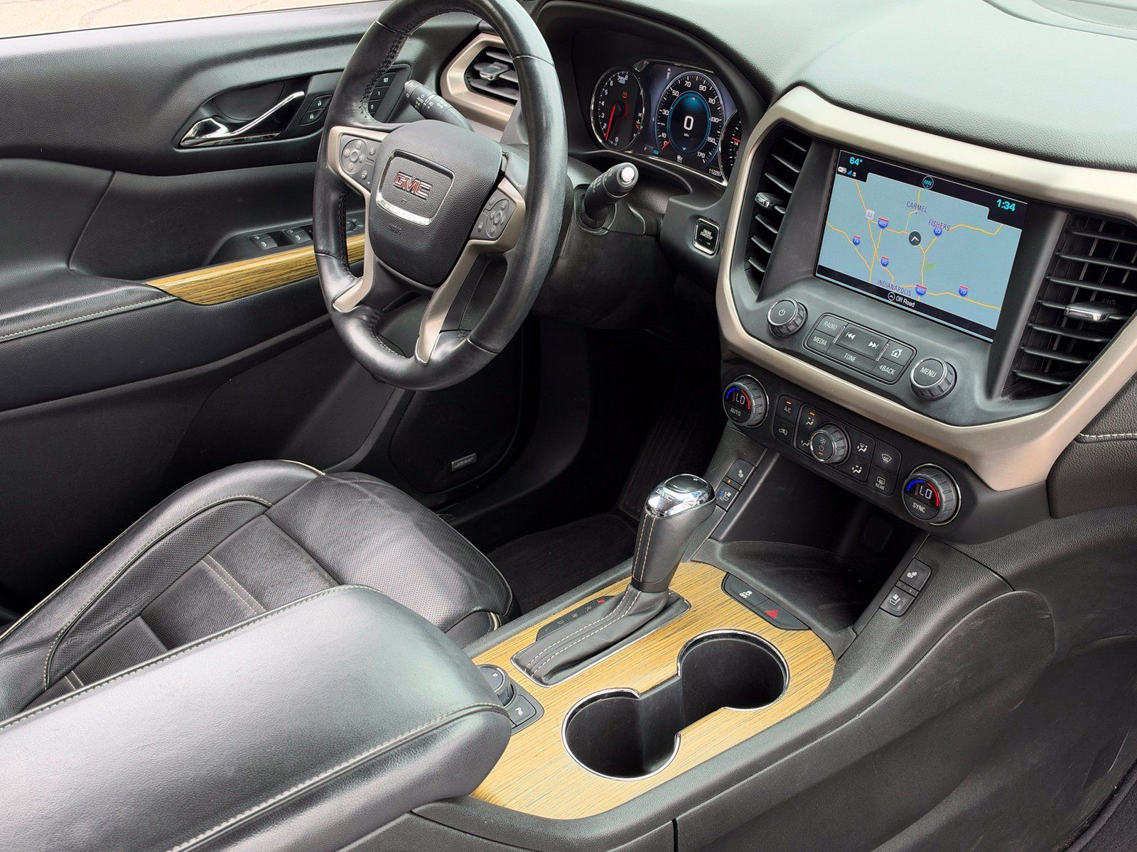 Used 2018 GMC Acadia Denali w/ Technology Package AWD/4WD image 15