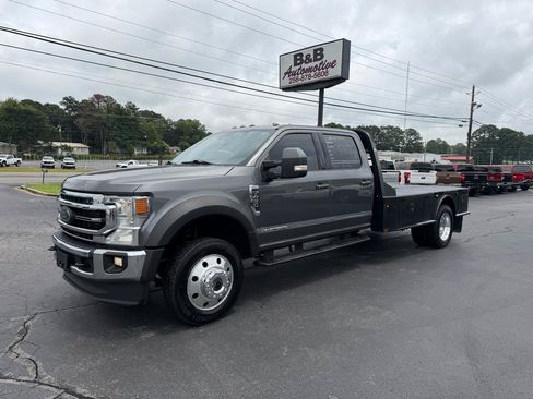 Used 2022 Ford F450 Lariat w/ Lariat Value Package AWD/4WD image 1