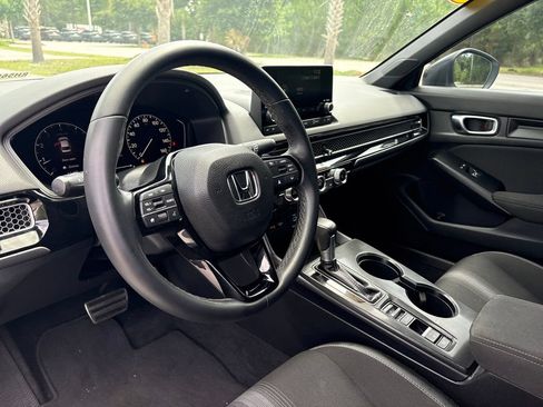 Used 2024 Honda Civic Sport image 4