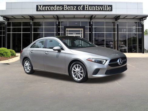 Used 2021 Mercedes-Benz A 220 image 1