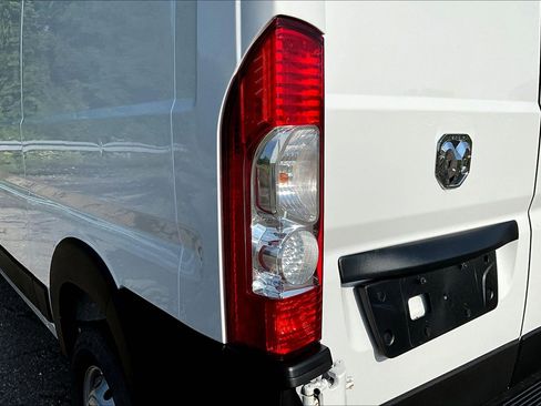 Used 2023 RAM ProMaster 2500 w/ Driver Convenience Group FWD image 20