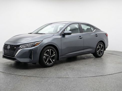 Used 2025 Nissan Sentra SV FWD image 3