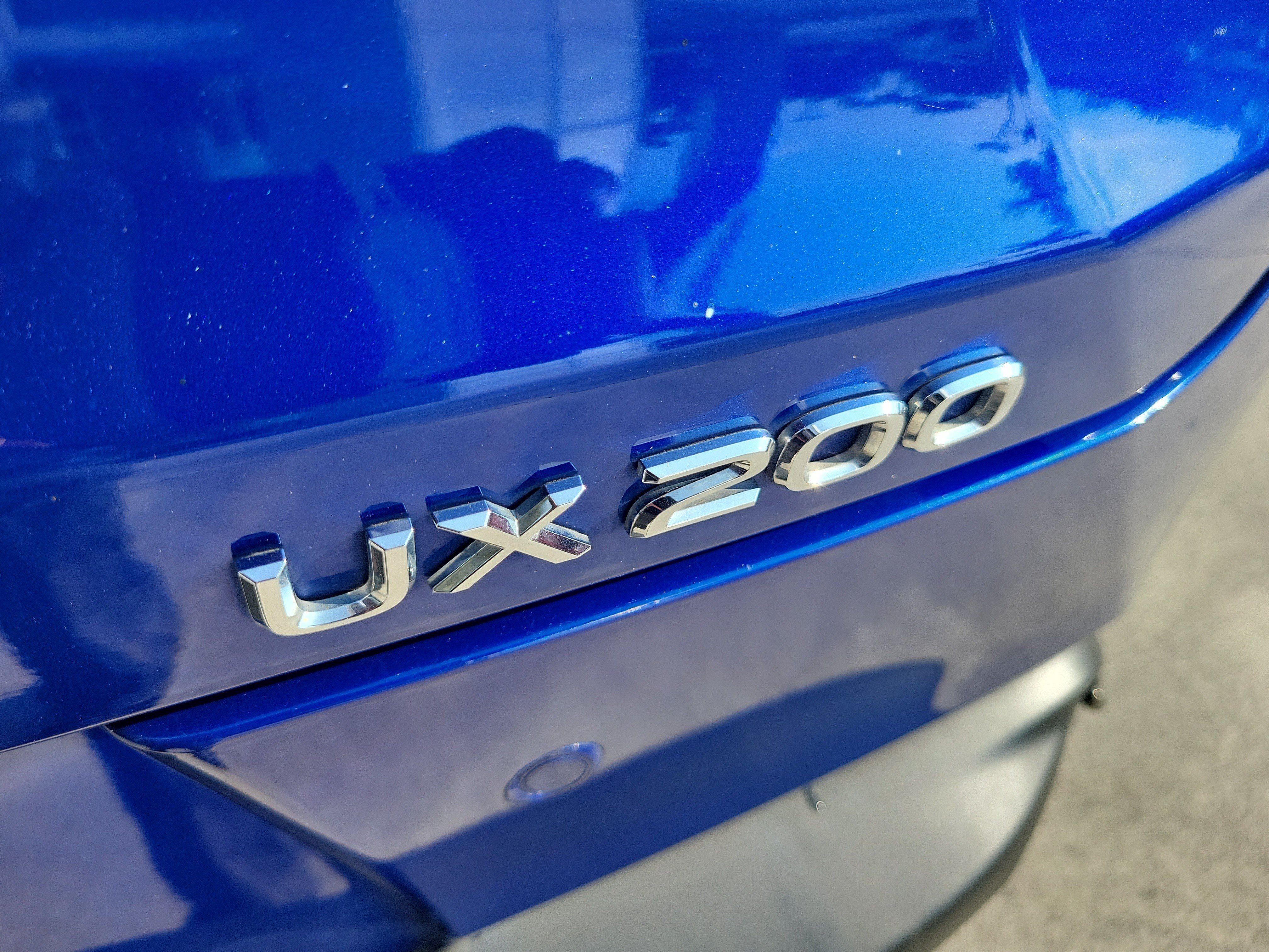 Used 2019 Lexus UX 200 F Sport w/ F Sport Premium Package FWD image 9