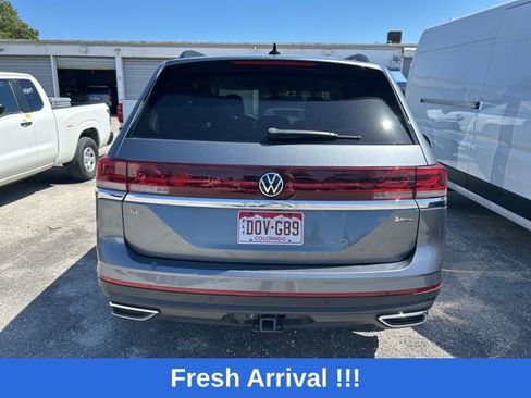 Used 2024 Volkswagen Atlas SE AWD/4WD image 9