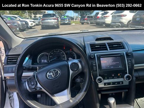 Used 2013 Toyota Camry SE FWD image 12