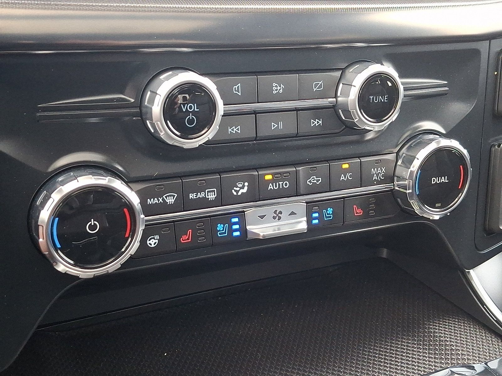 Used 2024 Ford F150 Raptor AWD/4WD image 17