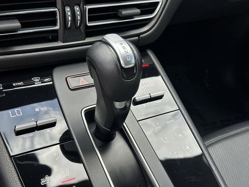 Used 2023 Porsche Macan S image 18