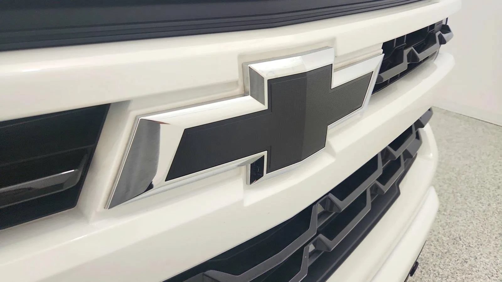 Used 2025 Chevrolet Silverado 1500 RST w/ Convenience Package II AWD/4WD image 33