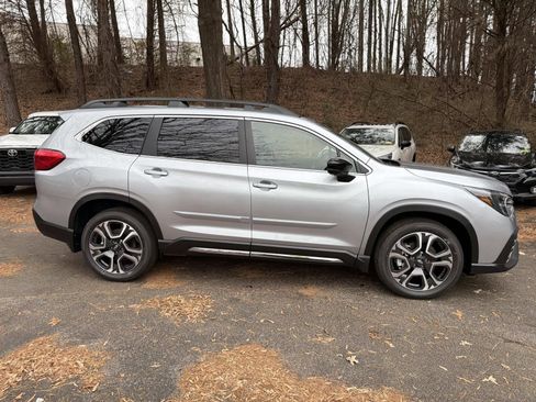 New 2026 Subaru Ascent Limited image 8