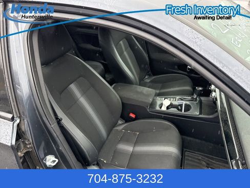 Used 2023 Honda Civic Sport image 16