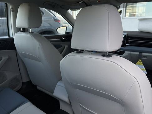 New 2025 Volkswagen Jetta SE image 27