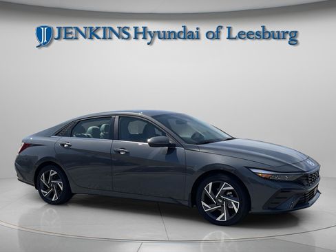 New 2026 Hyundai Elantra Limited image 7