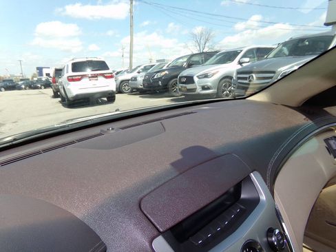 Used 2009 Cadillac CTS 3.6L V6 4dr Sedan w/ 1SA image 40