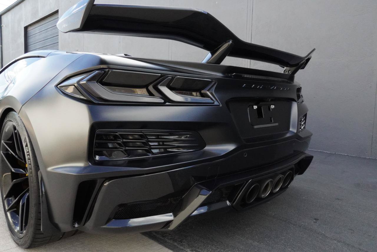 Used 2025 Chevrolet Corvette Z06 w/ Z07 Performance Package RWD image 25