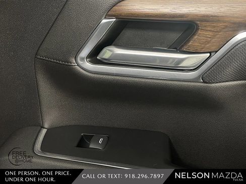 Used 2023 Chevrolet Silverado 1500 High Country w/ High Country Premium Package image 40