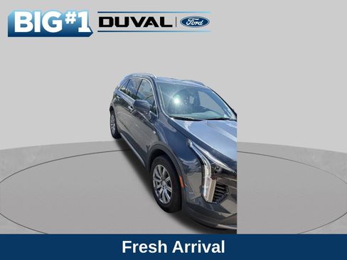 Used 2020 Cadillac XT4 Premium Luxury w/ Cold Weather Package FWD image 3
