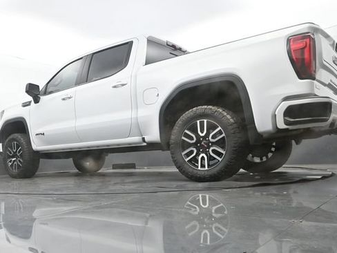 Used 2025 GMC Sierra 1500 AT4 w/ AT4 Premium Package AWD/4WD image 10