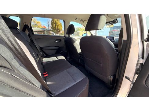 Used 2023 Nissan Rogue SV AWD/4WD image 13