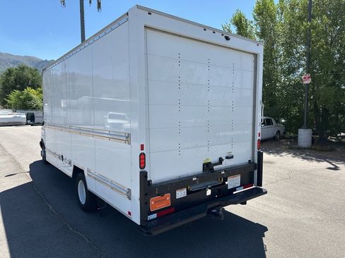 Used 2022 GMC Savana 3500 Extended w/ Power Convenience Package image 8