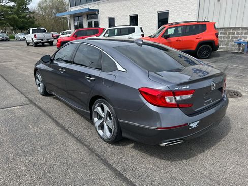 Used 2018 Honda Accord Touring image 5