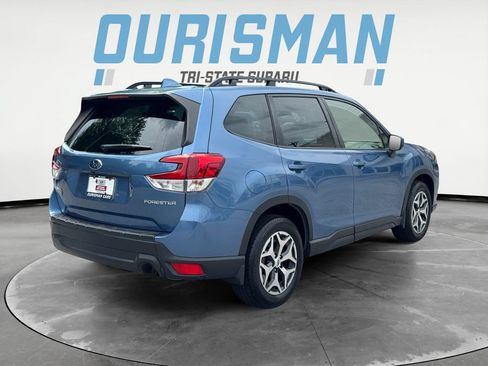 Used 2023 Subaru Forester Premium AWD/4WD image 6