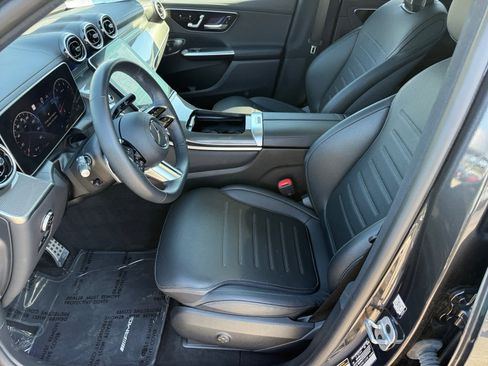 Used 2024 Mercedes-Benz GLC 300 4MATIC image 10