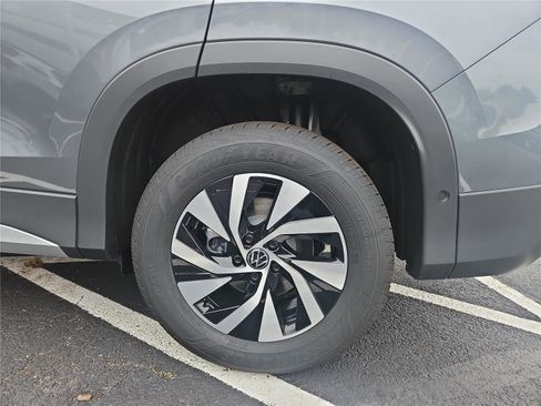 New 2026 Volkswagen Tiguan S image 10