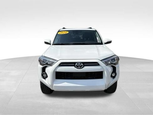 Used 2024 Toyota 4Runner SR5 Premium AWD/4WD image 7