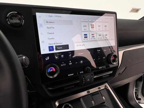 Used 2024 Lexus GX 550 image 20