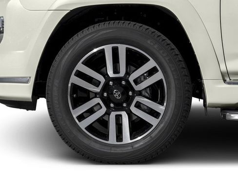 Used 2016 Toyota 4Runner SR5 Premium w/ Preferred Accessory Package image 11