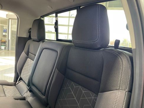 New 2026 Nissan Frontier SV w/ All-Weather Content Package AWD/4WD image 18