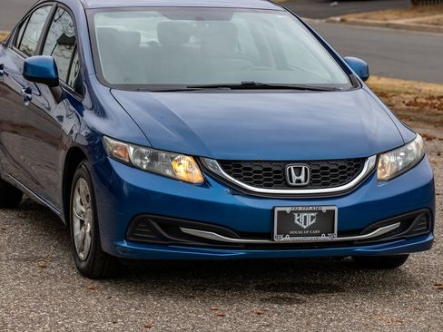 Used 2013 Honda Civic LX image 6