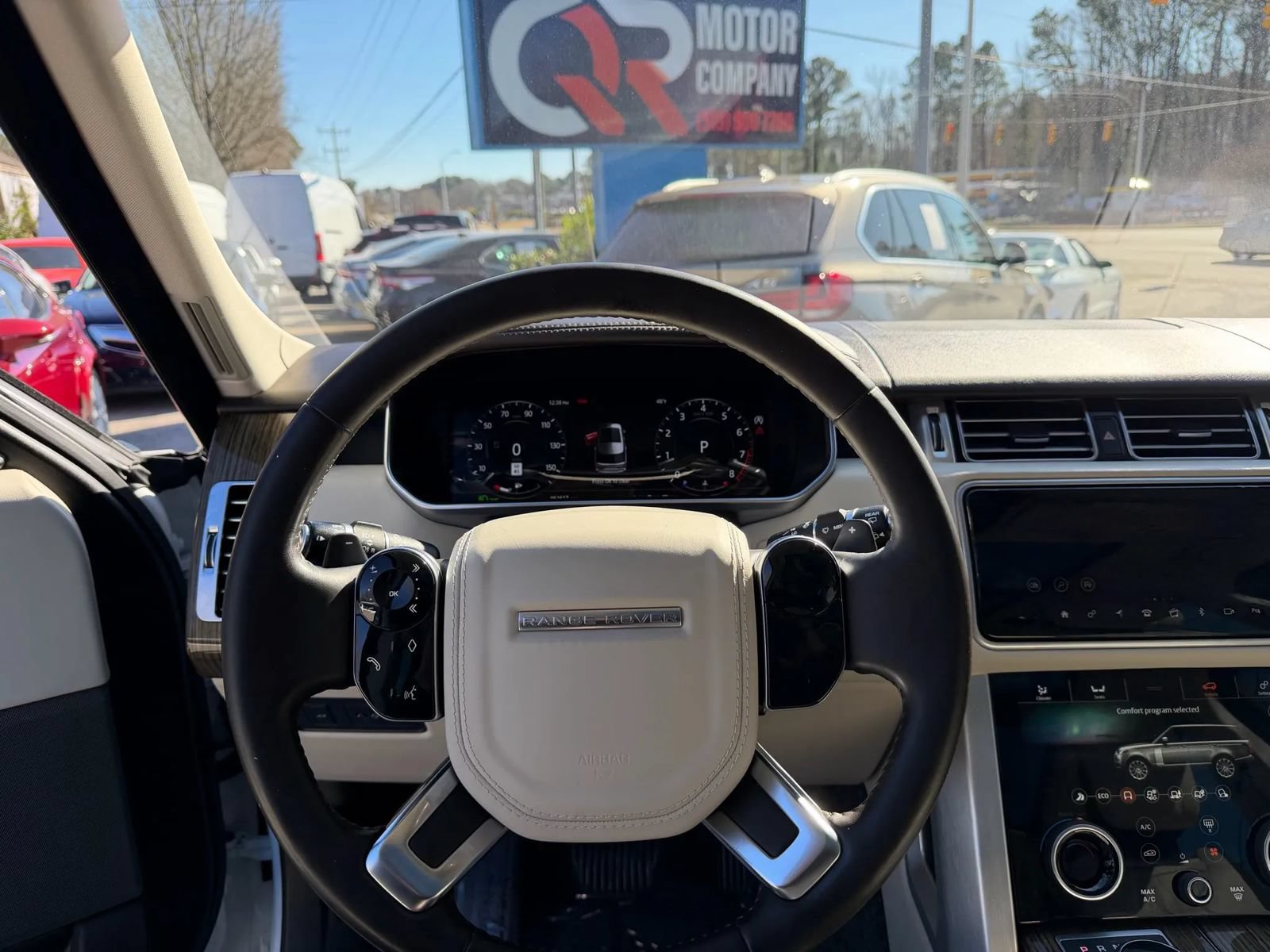 Used 2019 Land Rover Range Rover HSE AWD/4WD image 12