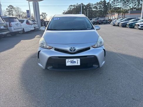 Used 2016 Toyota Prius V Three image 8